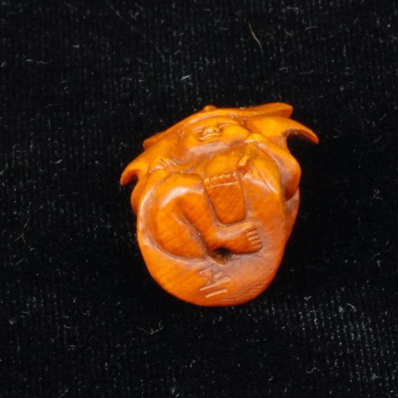 Charming Samurai | Signed Japanese Boxwood Ojime Bead - Picture 3 of 3